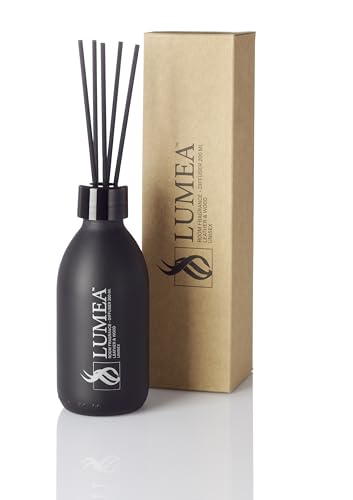 Lumea Raumduft Leather & Wood 200 ml | Raumerfrischer inkl. Duftstäbchen Leder und Holz | Dekorativer Diffuser mit Stäbchen | Exklusive Duftnoten | Langzeitduft | Lufterfrischer für Ihr Zuhause von Lumea Ltd