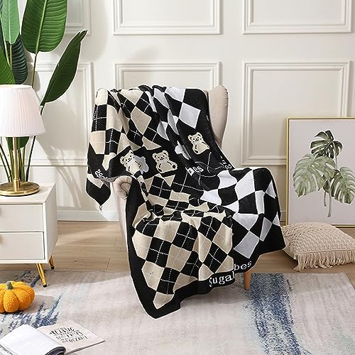LumiSyne Gestrickte Decke Überwürf Französische Vintage Stil Schachbrett Kariert Mit Süße Bären Muster Weich Kuschelig Kaschmir Textur Warm Kuscheldecke Stola Dekorative Decke Für Sofa Bett Sessel von LumiSyne