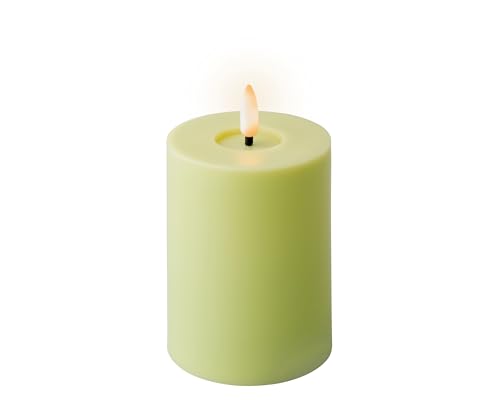 LED Kerze mit Timer 7x12cm - Indoor & Outdoor - Kunstkerze mit 6 Stunden Timerfunktion - Flammenlose Kerzen als Outdoorkerzen Tischkerzen Dekokerzen Stumpenkerzen - Hellgrün Warmweiß LED Kerze mit Timer 7x12cm - Indoor & Outdoor - Kunstkerze mit 6 Stunden Timerfunktion - Flammenlose Kerzen als Outdoorkerzen Tischkerzen Dekokerzen Stumpenkerzen - Hellgrün Warmweiß von Lumineo