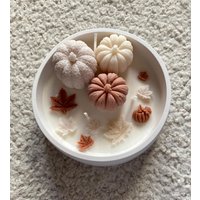 Geschenkset | Kürbisgarten Herbstgarten Handgemachte Kerzen Und Schale von LuminousBloomsDE