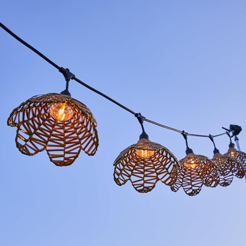 HAWAII LIGHT Verbindbare LED-Lichterkette mit Lampenschirmen aus Polyrattan im Boho-Stil, 7 Leuchtmittel mit Glühfaden E27-Fassung, warmweiß, 6 m von Lumisky