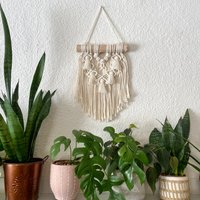 Makramee Kleiner Wandbehang - Handgemachte Boho Quaste Wanddekoration von LunaCraftsOnline