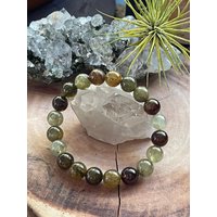 Grünes Granat Perlenarmband, Perlenarmband von LunaKaiCrystals