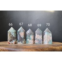 Grüner Blumen Achat Turm, Rosa Blume Spitze, Selbstliebe Kristall, Beruhigender Heilendes Herz Chakra, Kirschblüten von LunaSkyCrystals