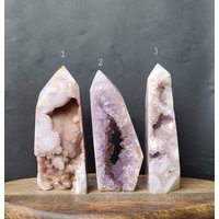 Rosa Amethyst Blumen Achat Druzy Turm, Kirschblüten Achat, Rosa Beruhigender Kristall, Entspannungskristall, Heilendes Herzchakra von LunaSkyCrystals