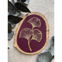 Ginkgo Leaf Wood Slice Painting Holzscheibe Bemalt Decor Holz Deko Wall Decoration Baumscheibe Dekoration Blätter Gold Astscheibe von LunarnniCreations