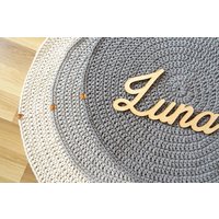 Handgemachter Grauer Häkelteppich Kinderteppich Aus Baumwolle Handgemachter Grauer Häkelteppich Kinderteppich Aus Baumwolle von Lunarug