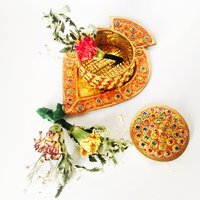 Bunte Gold Schmuck-Box Mit Mehreren Strass, Oder Als Behälter Für Süßigkeiten Zucker. Kommt Löffel von LunasTreasures13