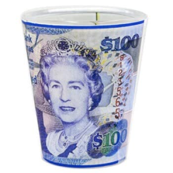 Lunch Money Queen Elizabeth BAHAMAS Schnapsglas Lunch Money Queen Elizabeth BAHAMAS Schnapsglas von Lunch Money