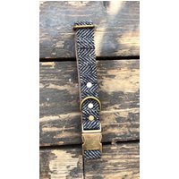 Rustikaler Schwarzer Tweed Rustikaler Schwarzer Tweed von LuniandRoo