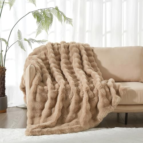 Luowei Kuscheldecke 220x240 cm Khaki Winter Wärme Komfort Weich Plüsch Decke Flauschig Ästhetik Sofa Schlafzimmer Büro Multifunktionsdecke für Kinder Mädchen Haustiere Katzen Hunde Shaggy Decken Luowei Kuscheldecke 220x240 cm Khaki Winter Wärme Komfort Weich Plüsch Decke Flauschig Ästhetik Sofa Schlafzimmer Büro Multifunktionsdecke für Kinder Mädchen Haustiere Katzen Hunde Shaggy Decken von Luowei