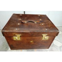Truhe-Trunk-Coffeetable-Couchtisch-Army&navy-Loft Design-Rural-Boho-Acc319 von LupusFantasticus