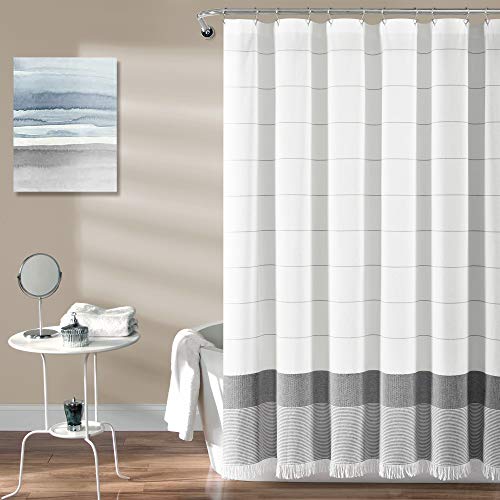 Lush Decor Duschvorhang aus gewebter Baumwolle, mit grauen Streifen und Fransen, Badezimmer-Zubehör (182,9 x 182,9 cm) von Lush Decor