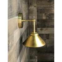 Serein Verstellbare Einzelbirnen 8-Zoll-Kegelschirmchen Eitelkeit Mitte Des Jahrhunderts Moderne Wandleuchte Serein Verstellbare Einzelbirnen 8-Zoll-Kegelschirmchen Eitelkeit Mitte Des Jahrhunderts Moderne Wandleuchte von LustrousLumens