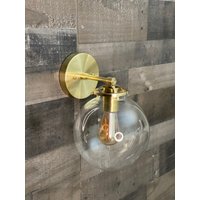 Taro 8In Globe Vanity Mid Century Industrial Moderne Wandleuchte von LustrousLumens