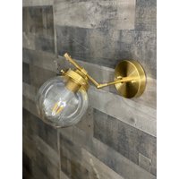 Virago Single Bulb 15cm Globe Vanity Mid Century Industrial Modern Wandleuchte von LustrousLumens