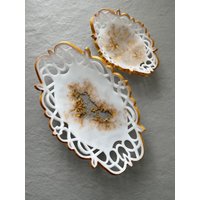 Resin Schale Weiß & Gold Mit Ornamenten Unterschiedliche Längen von Luthender