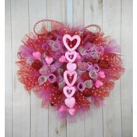 Herz-Valentinstagskranz Rotes Tüllnetz, Rosa Herzen Herz-Valentinstagskranz Rotes Tüllnetz, Rosa Herzen von LuvOfWreaths