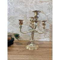 Vintage Weißes Metall 5 Arm Verzierte Candelabrum/Kerzenständer von LuxAntiqueMetals