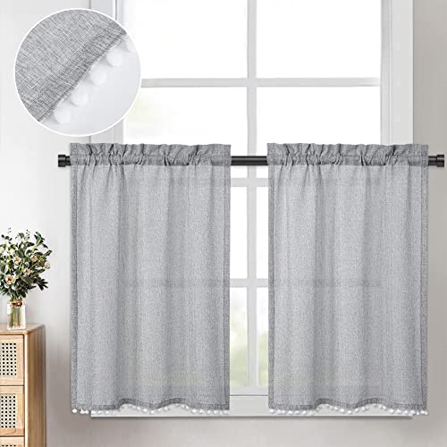 LuxFocus Scheibengardinen 2er Set Kurzgardine Landhausstil Transparent Fenstervorhänge Kurz mit Quaste Kurzstores Leinenoptik Stangendurchzug Grau BxH 69x91 cm*2 von LuxFocus