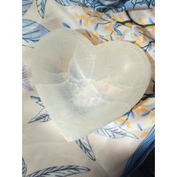 Selenit Herz Schale Kristall Aufladen, Meditations-Werkzeug von LuxeCrystalsShop
