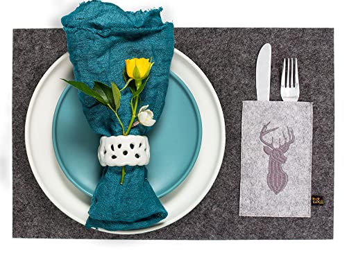 Filz Platzset Motiv Hirsch 4er Set 45x30cm, waschbar, Platzmatten dunkelgrau mit edel bestickter Bestecktasche. Designer Tischset für Innen & Außen von Luxflair