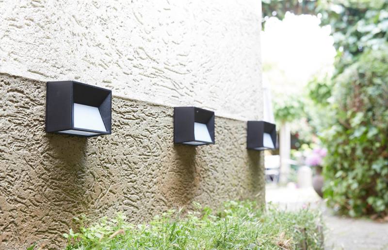 Luxform Außen-Wandleuchte Solar-Intelligente Hybrid-Wandleuchte - Maryland, LED fest integriert, Nach oben und unten strahlende Wandleuchte von Luxform
