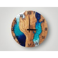 Benutzerdefinierte Epoxy Und Olivenholz Wanduhr, Strandhaus Wanddekor, Hauswanddekor, Live Edge Bestes Geschenk von LuxuryWoodie