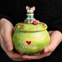 Benutzerdefinierte Keramik Haustier Urne Pilz Wald Hund Personalisierte Handgemachte Andenken Glas Für Asche Gedenkgeschenk Cottagecore Verlust von LycheeCeramic
