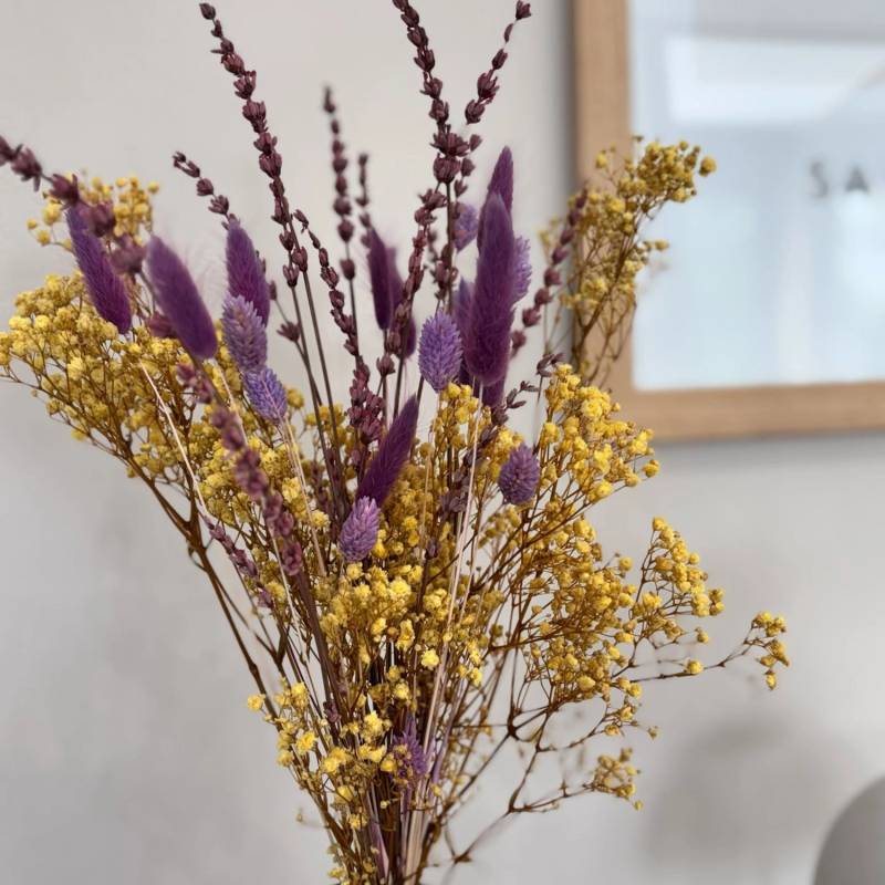 Lykke&You Purple Dreams Trockenblumenstrauß mit Lila Farbtupfer von Lykke&You