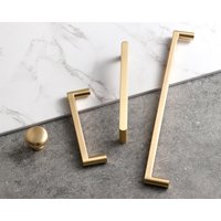 96 128 224 Mm Gold Schrankgriffe Möbelgriffe Möbelgriff Türgriff Kommode Schrank Griffe Schubladen Griff Schrankgriff Möbel Kommodengriff von LynnsHardware
