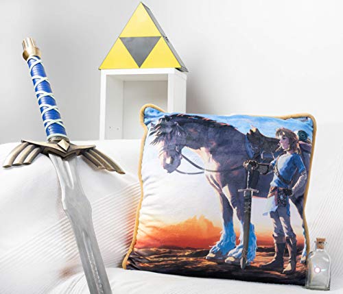 Homadict Zelda – Link – dekoratives Zubehör – weich und flauschig – 40 x 40 cm – offizielles Lizenzprodukt Homadict Zelda – Link – dekoratives Zubehör – weich und flauschig – 40 x 40 cm – offizielles Lizenzprodukt von HÔMADICT