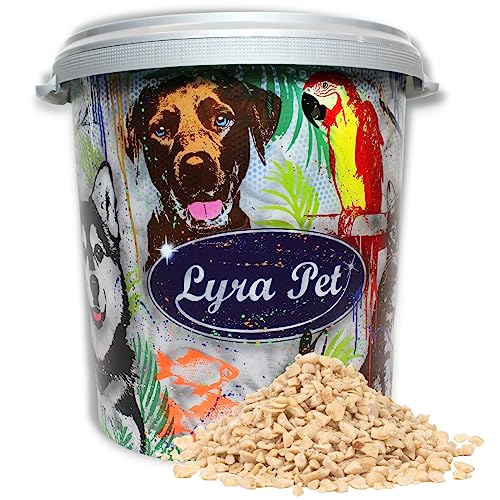 Lyra Pet® | 10 kg Erdnusskerne Weiß Gehackt + 30 L Tonne | Ideal für Kleine Vögel & Jungtiere | Wildvogelfutter für Sommer & Winter | Fetthaltig & Nährstoffreich | Energiespender für Wildvögel von Lyra Pet