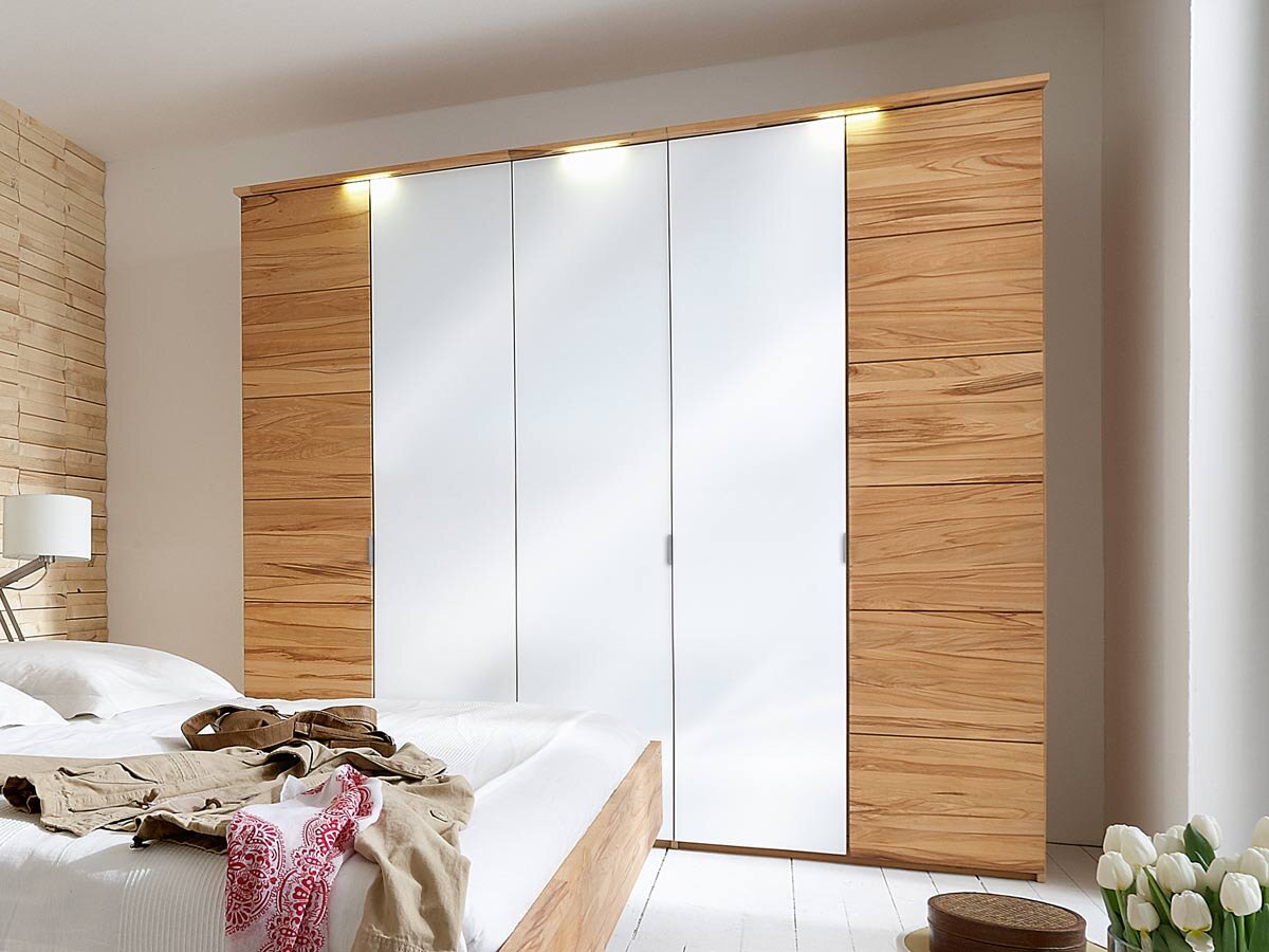 M&H Kleiderschrank Mercur F5/F9 Wildeiche Wildeiche massiv geölt 299,5 cm (5-türig) Holz / Weißglas glänzend von M & H