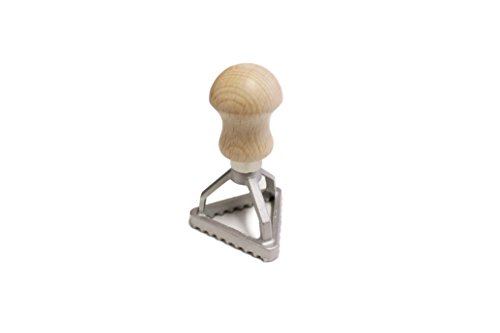 MAAJ® RAVIOLIAUSSTECHER ALUMINIUM + BUCHE DREIECKIG 4,5 cm von MAAJ