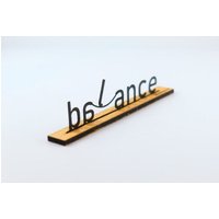 Balance Finde Den Richtigen Punkt von MADEHOLZDESIGN