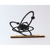 Ein Atom in Deinem Wohnzimmer ? Hmm Kann Das Ein Ein Atom in Deinem Wohnzimmer ? Hmm Kann Das Ein von MADEHOLZDESIGN