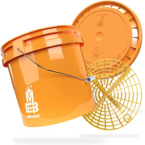 MAGIC BUCKET | Auto Handwäsche Bundle | Wascheimer mit passendem Eimer Deckel 3,5 US GALLONEN ca. 13 Liter | Mit Grit Guard Eimereinsatz Schmutzsieb | Waschset Orange/Gelb von MAGIC BUCKET