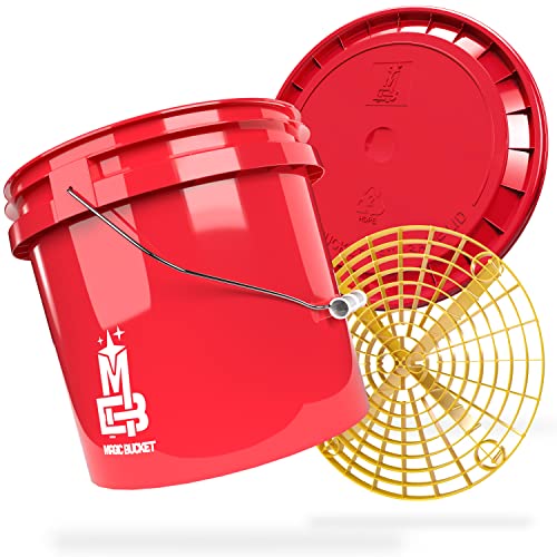 MAGIC BUCKET | Auto Handwäsche Bundle | Wascheimer mit passendem Eimer Deckel 3,5 US GALLONEN ca. 13 Liter | Mit Grit Guard Eimereinsatz Schmutzsieb | Waschset Rot/Gelb von MAGIC BUCKET