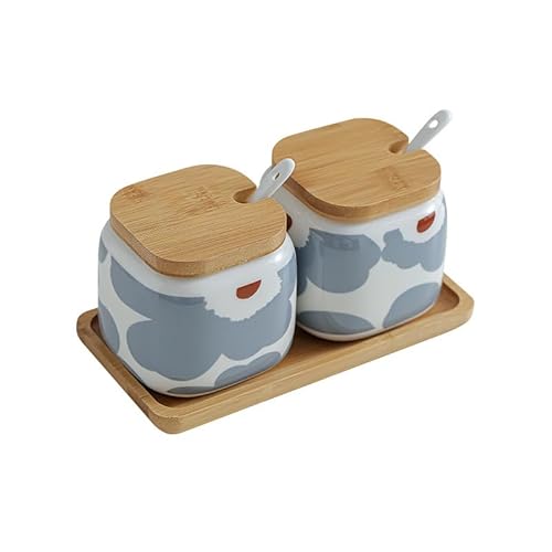MAGICVOGEL 2er Set Gewürzdosen mit Deckel und Löffel Blumenmuster Gewürzbehälter Porzellan Zuckerdose mit Holztablett 360ml Salzdose Aufbewahrungsdose (Blau-Blumen) von MAGICVOGEL