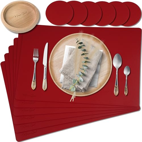 Mahewa® 6er Set Premium Tischset aus Leder-Imitat - Kunstleder Platzset abwaschbar und wasserdicht - Platzdeckchen Telleruntersetzer in Lederoptik (Eckig mit Holzhalter, Bordeaux) von MAHEWA