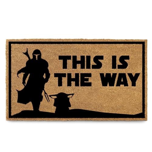 MAINEVENT This is The Way Fußmatte, 76,2 x 43,2 cm, S Wars Fußmatte für den Außenbereich, Kokosfaser mit rutschfester PVC-Rückseite, Geek-Dekor, Nerd-Geschenk MAINEVENT This is The Way Fußmatte, 76,2 x 43,2 cm, S Wars Fußmatte für den Außenbereich, Kokosfaser mit rutschfester PVC-Rückseite, Geek-Dekor, Nerd-Geschenk von MAINEVENT