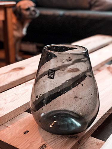 Maison Zoe Glasvase aus Recycling-Glas Dora - grau - groß - Durchmesser ≈ 15cm - Höhe ≈ 21cm - 100% Handmade - Blumenvase - Vase mundgeblasen - Dekovase - Tischvase von Maison Zoe