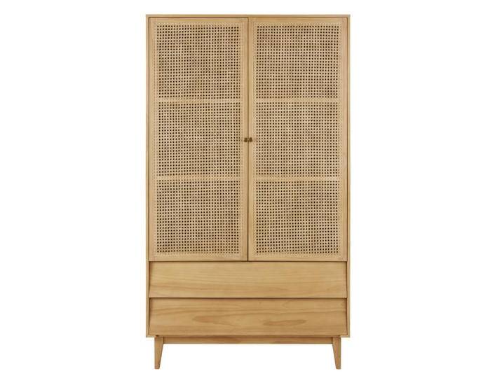Kleiderschrank mit 2 Flügeltüren und 2 Schubladen aus Rattangeflecht Kleiderschrank mit 2 Flügeltüren und 2 Schubladen aus Rattangeflecht von MAISONS-DU-MONDE
