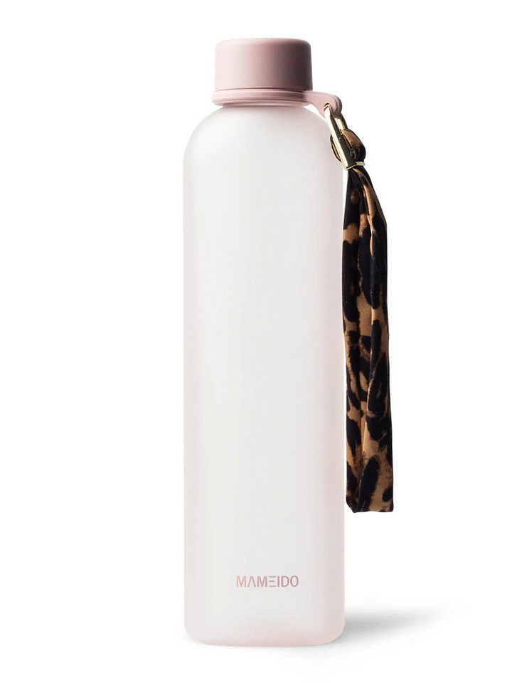 MAMEIDO Trinkflasche, auslaufsicher mit Zeitmarkierung und Handschlaufe in 1000 ml & 1500 ml MAMEIDO Trinkflasche, auslaufsicher mit Zeitmarkierung und Handschlaufe in 1000 ml & 1500 ml von MAMEIDO