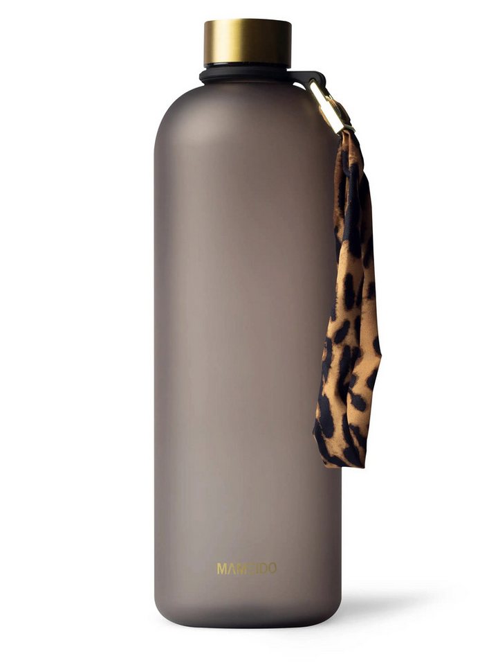 MAMEIDO Trinkflasche, auslaufsicher mit Zeitmarkierung und Handschlaufe in 1000 ml & 1500 ml MAMEIDO Trinkflasche, auslaufsicher mit Zeitmarkierung und Handschlaufe in 1000 ml & 1500 ml von MAMEIDO
