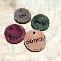 Hundemarke Mia | 5 cm ∅ Personalisiert Leder-Etui Tassomarke Etui Inklusive Prägung/Name Tasche von MANUFACTICAstore