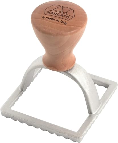 MARCATO Ravioli and Cookie Cutter, Ravioli Maker, Cookie Cutters, Solid Wood and Cast Aluminum, Made in Italy, 58 mm Square Stamp von MARCATO
