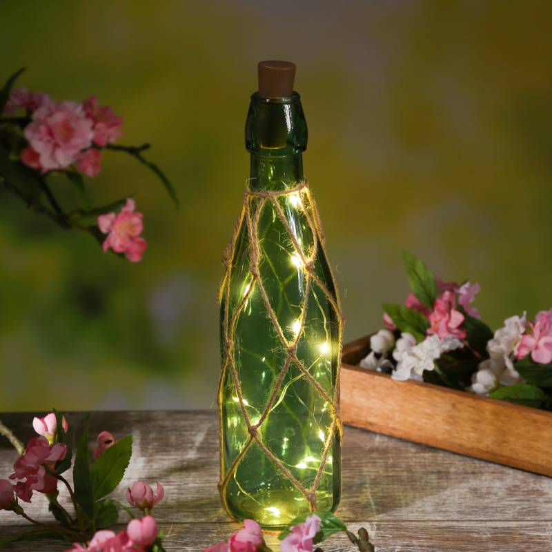 LED Dekoflasche mit Juteseil und LED Drahtlichterkette - Leuchtflasche - H: 28cm - dunkelgrün von MARELIDA