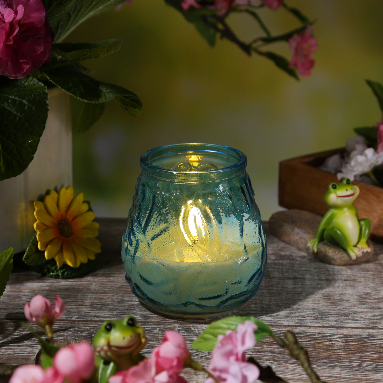 LED Kerze im Glas - LED Windlicht - Echtwachs - 3D Flamme - Timer - mit Batterie - H: 9,5cm - blau LED Kerze im Glas - LED Windlicht - Echtwachs - 3D Flamme - Timer - mit Batterie - H: 9,5cm - blau von MARELIDA